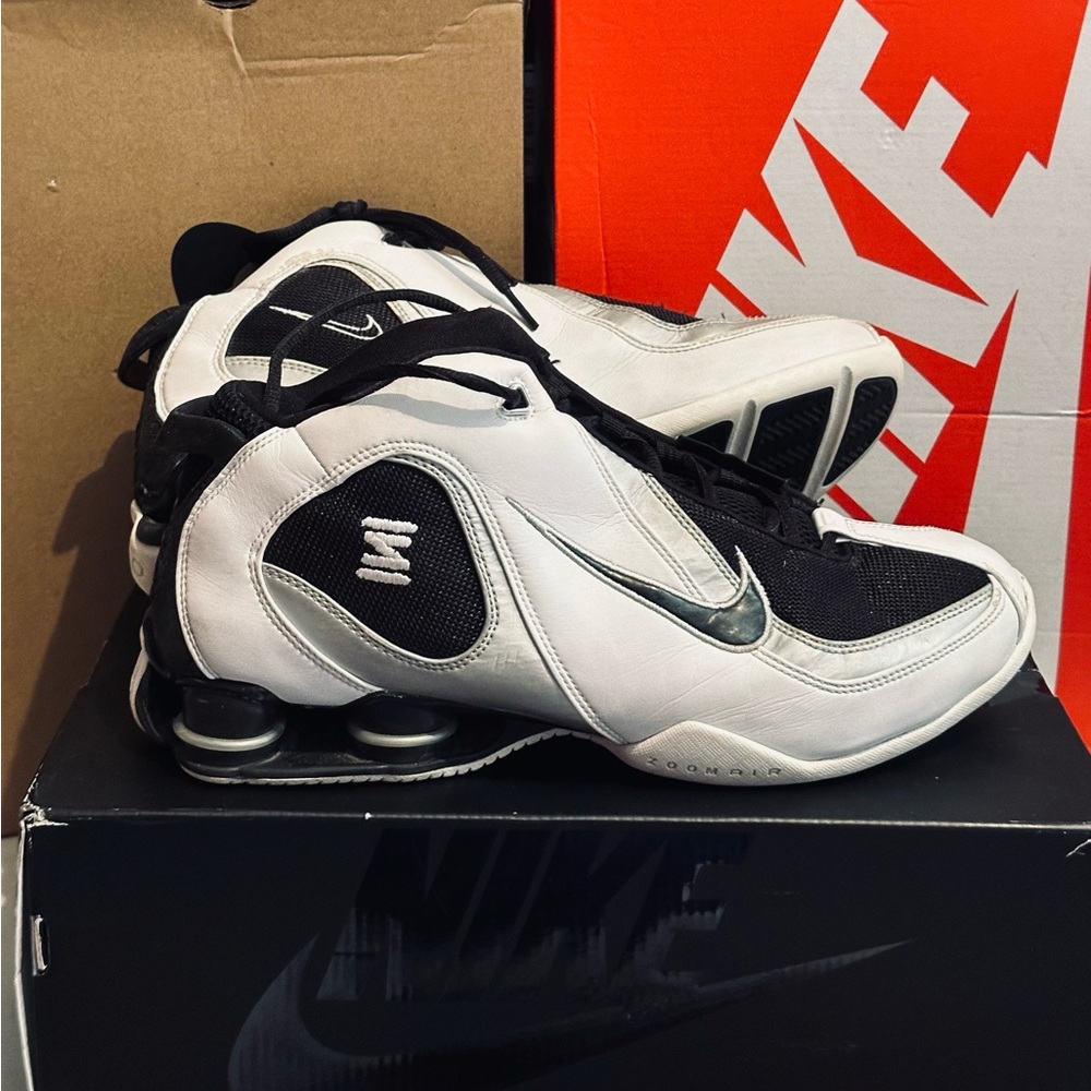 Nike Shox High Tops, Men’s Size 11 US